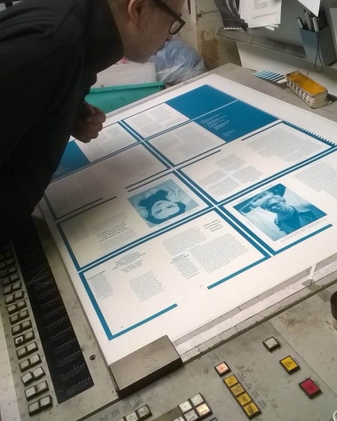 Laatste check bij drukkerij Tripiti